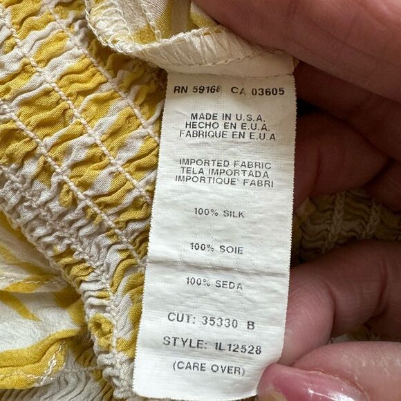 Karen Kane Yellow Mustard Tropics Ruffle Sleeveless Blouse Size Large - Picture 10 of 10